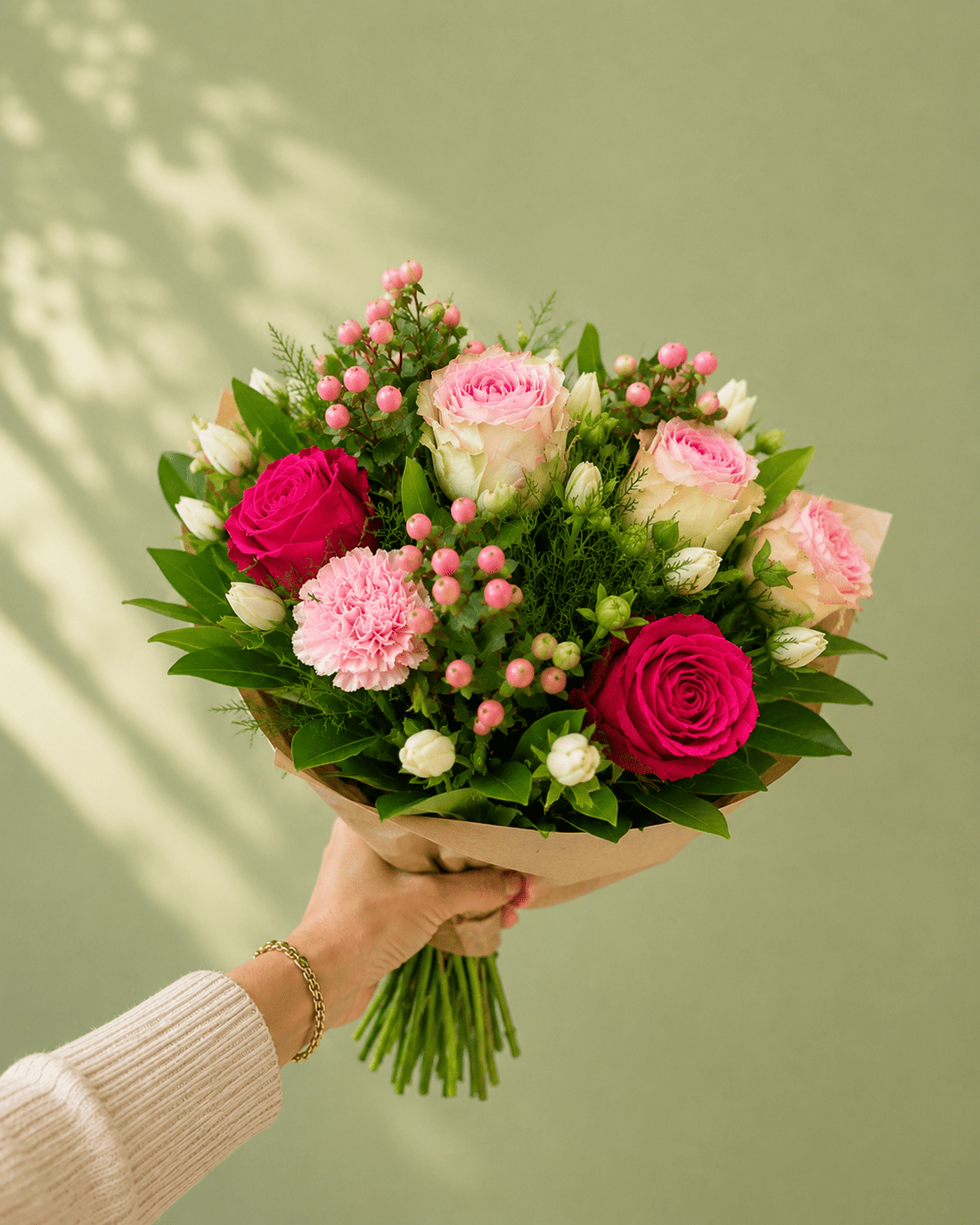 Flowers, Attraction & the Art of the “Just Because” Gift