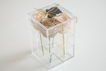 Four Roses Acrylic Box luxury rose gift