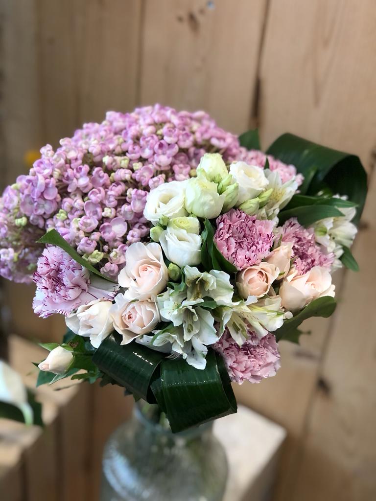 Soft Hydrangea Bouquet - Miya Fleuriste - samedaydelivery
