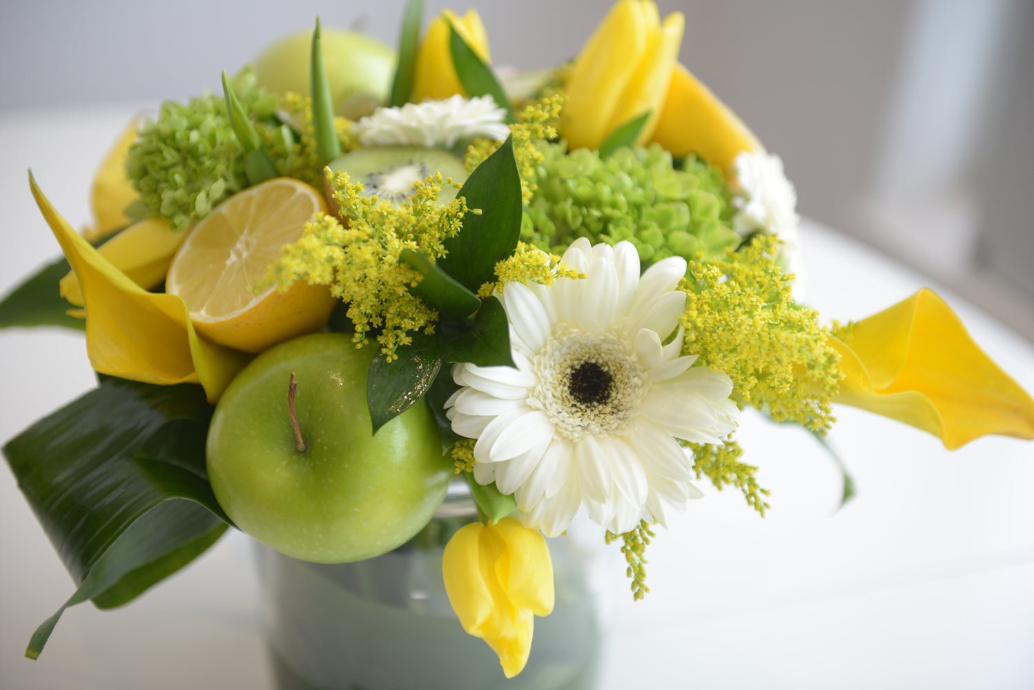 Apple & Lemon Bouquet - Miya Fleuriste - samedaydelivery