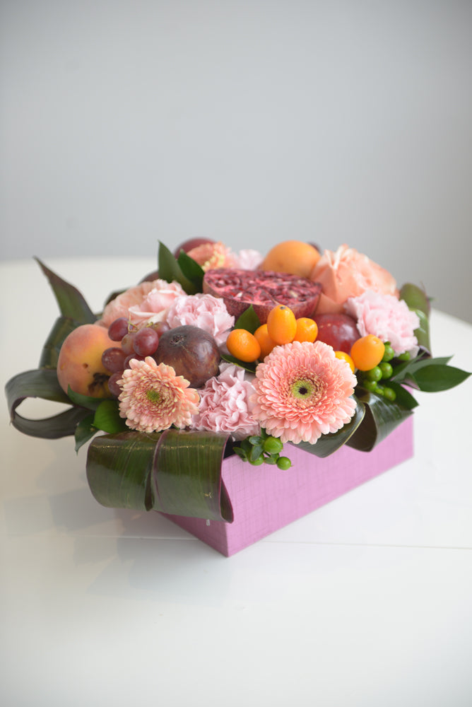 Fruity bouquet in a box image 
