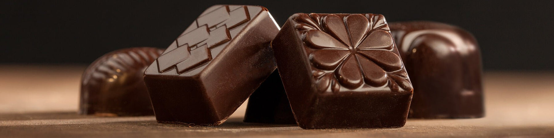 Belgian Praline Chocolates - Miya Fleuriste - samedaydelivery