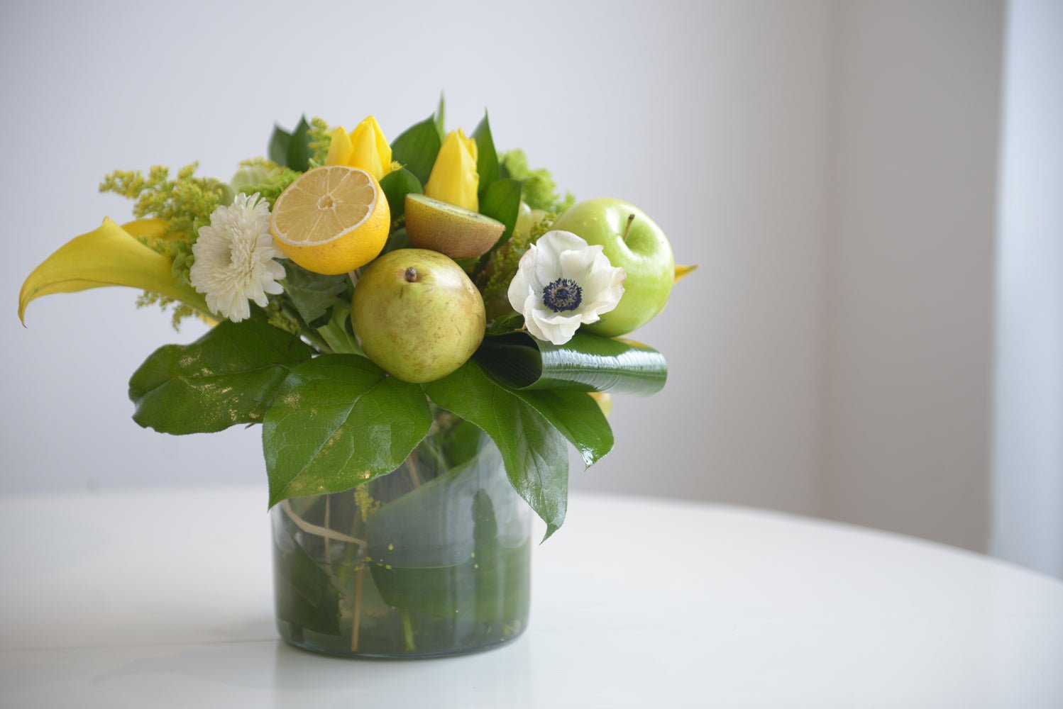 Apple & Lemon Bouquet - Miya Fleuriste - samedaydelivery