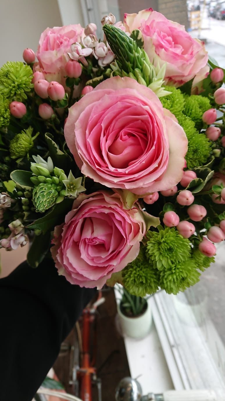 Pinkylicious Bouquet - Miya Fleuriste - samedaydelivery